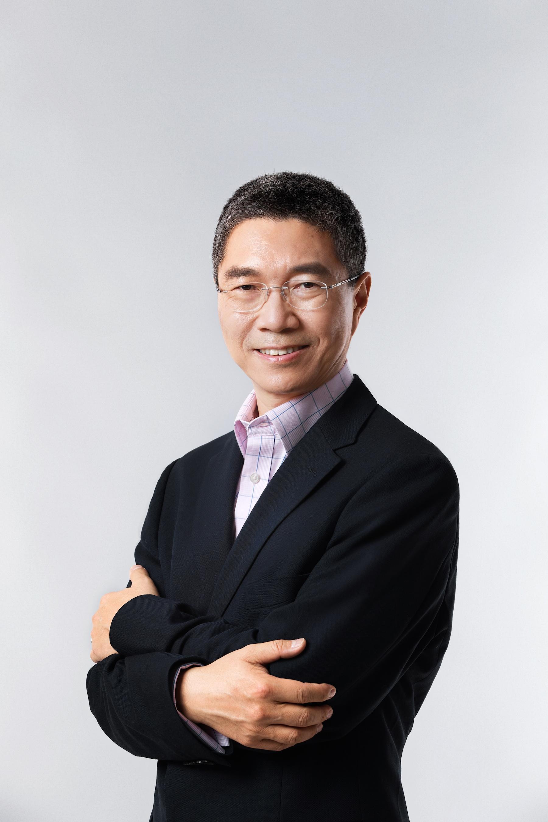 3. 猿編程科學(xué)顧問、 約翰霍普金斯大學(xué)計(jì)算機(jī)博士、原谷歌資深研究員吳軍博士_gaitubao_.jpg