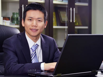 張邦鑫成馬云湖畔大學(xué)二期學(xué)員，唯一一位教育行業(yè)代表